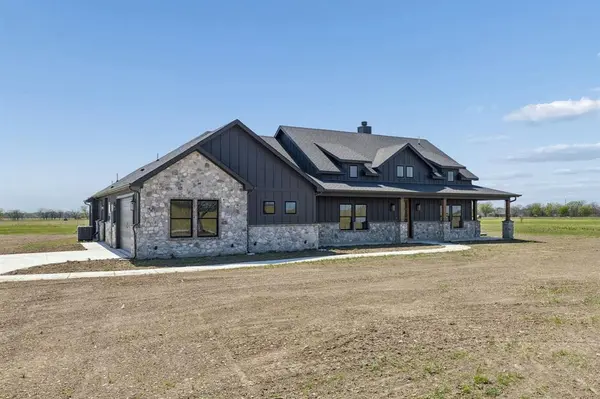 9251 Old Stoney Road, Ponder, TX 76259