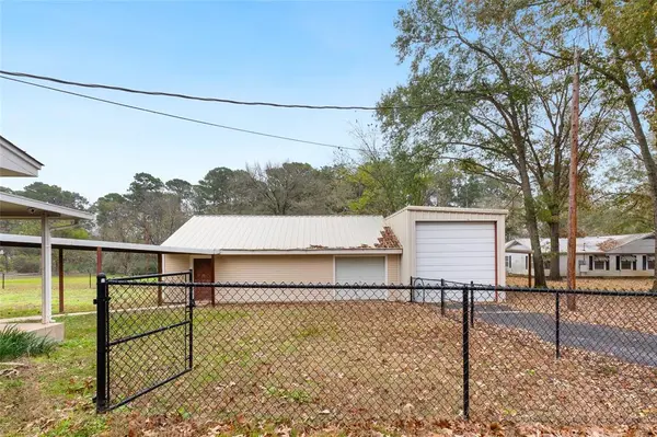 1621 Baseball Loop, Diana, TX 75640