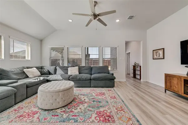 209 Little Bridge Drive, Lavon, TX 75166