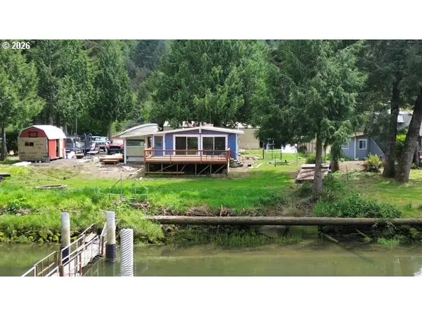 8429 DUNCAN ISLAND RD, Mapleton, OR 97453