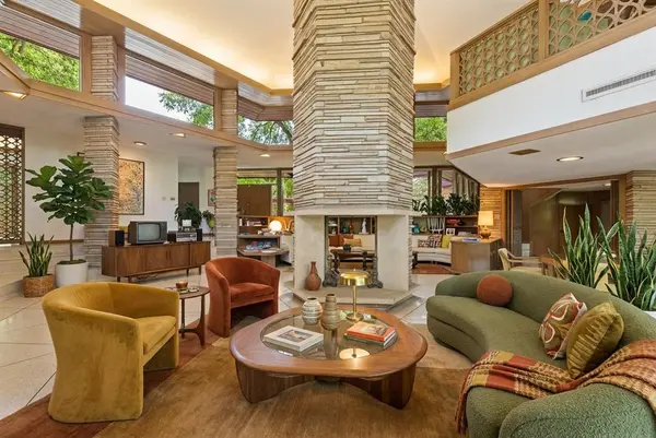 3720 Autumn Drive, Fort Worth, TX 76109