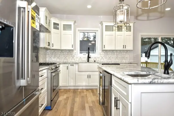 9-03 5Th St, Fair Lawn Boro, NJ 07410