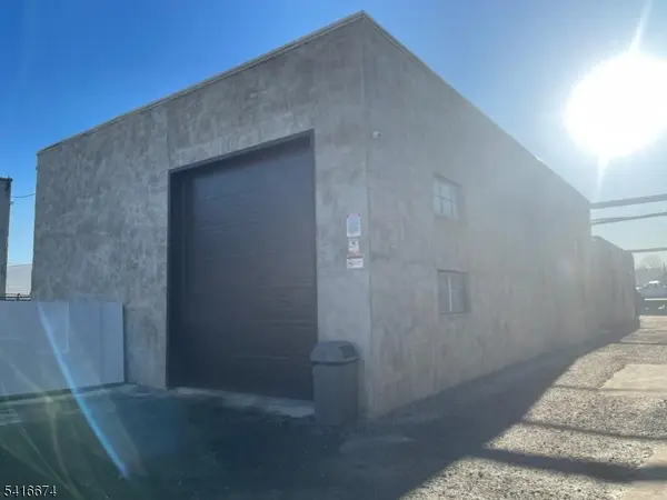 58 2Nd Ave, Kearny Town, NJ 07032