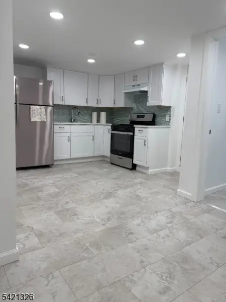 124 Stone St #2, Newark City, NJ 07104