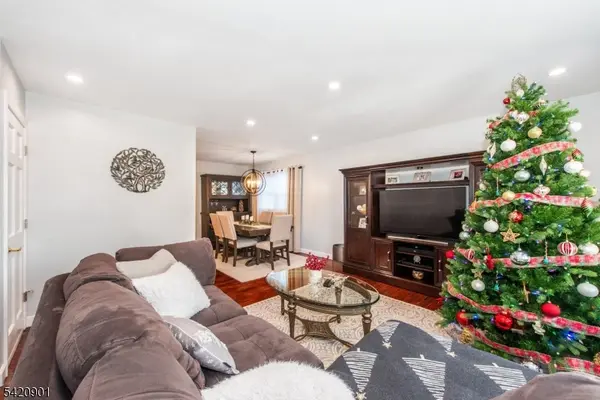 230 Avenue A, Bayonne City, NJ 07002