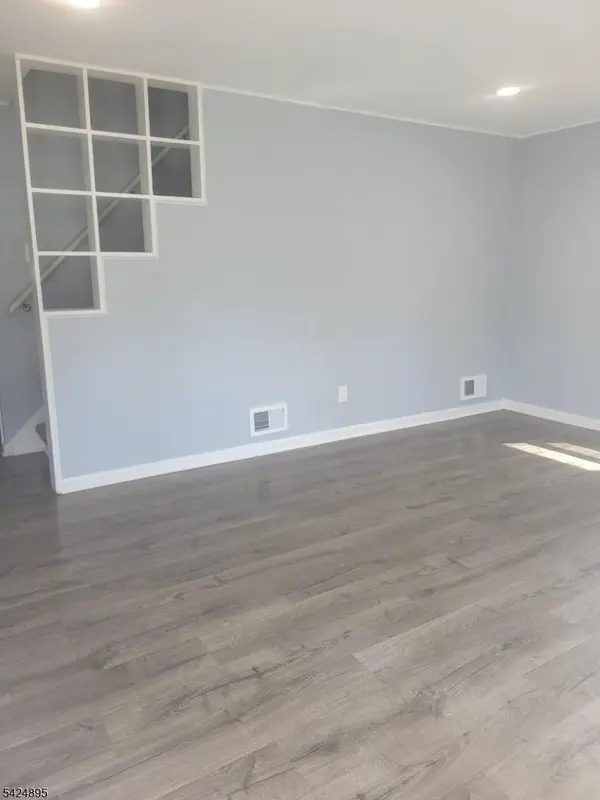 565 Hunter Ave, Scotch Plains Twp., NJ 07076