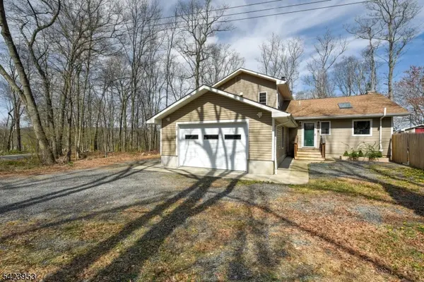 11 Mt Crest Rd, Jefferson Twp., NJ 07438