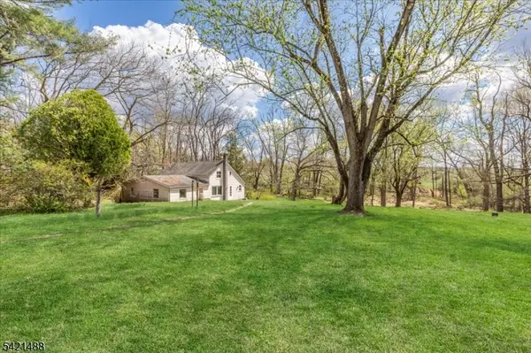 35 Studer Road, Clinton Twp., NJ 08809