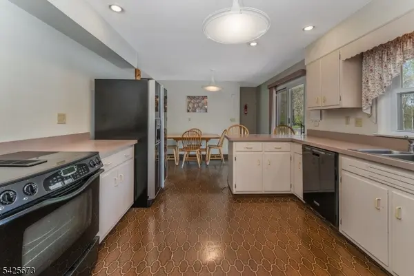 152 Park Ln, Milford Boro, NJ 08848