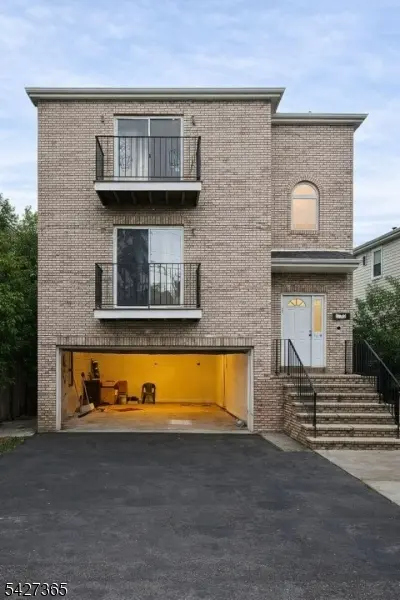 56-58 Kent St, Newark City, NJ 07108