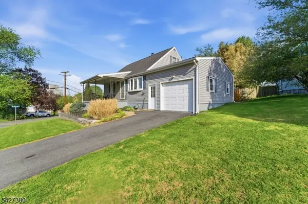 107 Belt Rd, Phillipsburg Town, NJ 08865