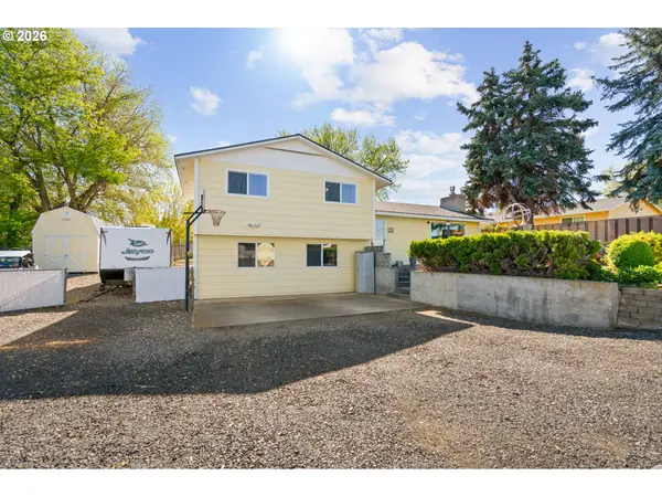 445 SE 7TH ST, Hermiston, OR 97838