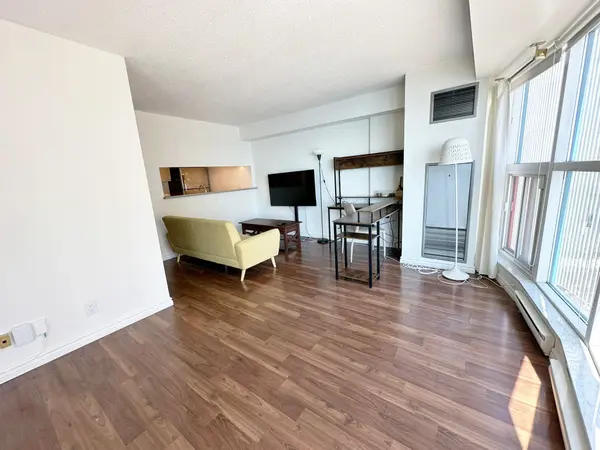 77 Harbour SQ #3005, Toronto C01, ON M5J 2S2