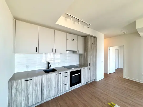 1 Quarrington LN #3510, Toronto C13, ON M3C 0S4