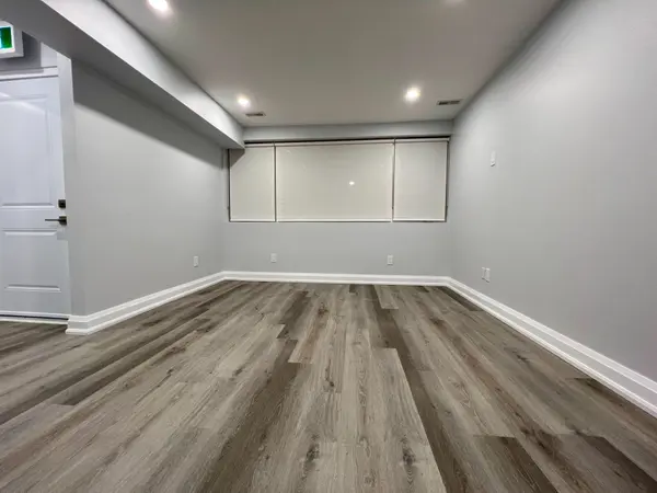 25 Glenside AVE #2, Toronto E01, ON M4L 2T6