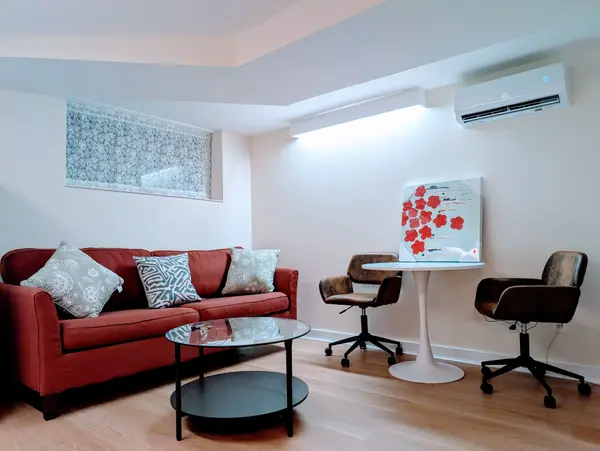 20 Chest Hill Rd RD S #Bestment, Toronto E03, ON M4K 1X3