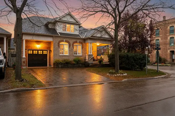 2 Callary CRES, Collingwood, ON L9Y 4Y1