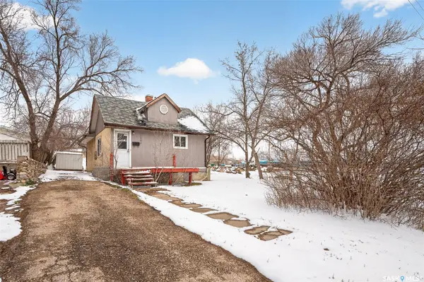 1042 Fairford STREET E, Moose Jaw, SK S6H 0G6