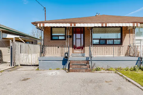 8 Dean ST N, Brampton, ON L6W 1M6