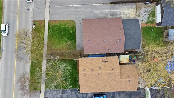 13 Cornwall RD #Upper, Brampton, ON L6W 1M8