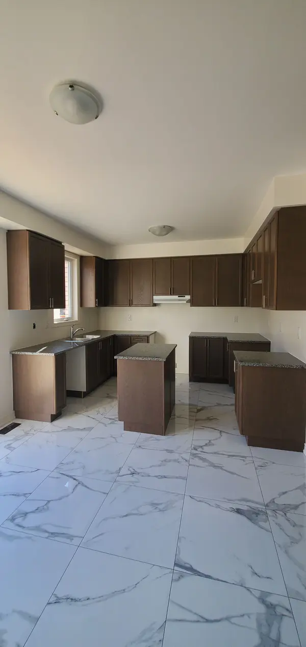 12 Lilestone DR, Brampton, ON L6X 0B3