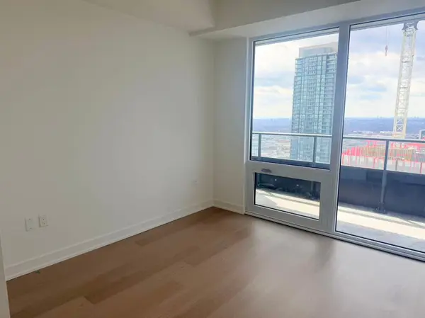 448 Burnhamthorpe RD SW #3312, Mississauga, ON L5B 0R4