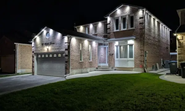 108 Moffatt AVE, Brampton, ON L6Y 4K9