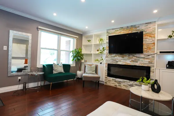 1266 Lakeview DR, Oakville, ON L6H 2M8