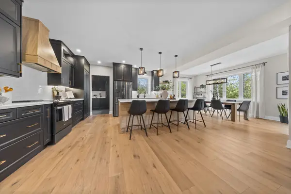 104 Stonewood DR, Beckwith, ON K7C 3P2