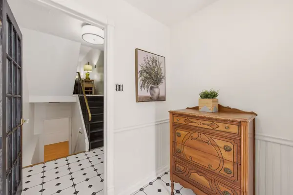 39 Lightfoot PL, Kanata, ON K2L 3M6