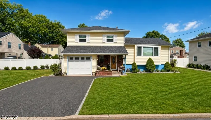 76 Harrison St, Clark Twp., NJ 07066