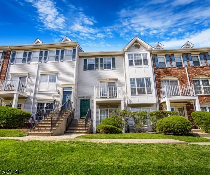 166 Sapphire ln, Franklin Twp., NJ 08823