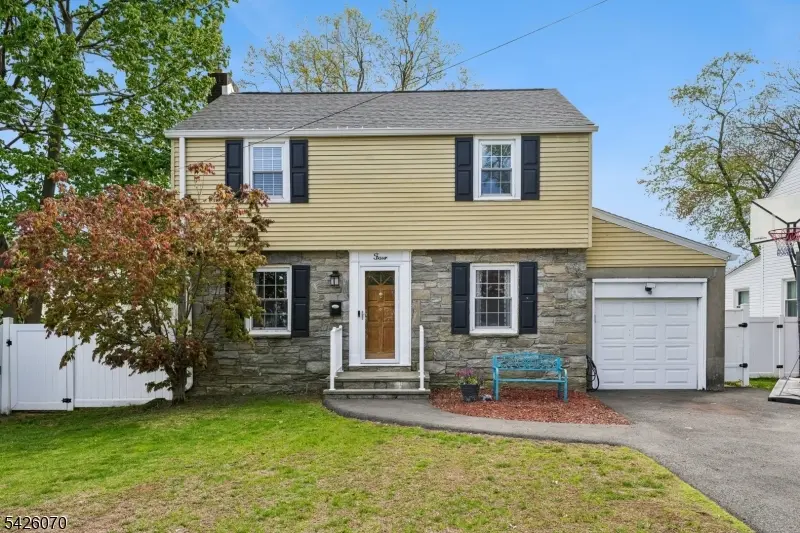 4 Greenwood Ave, West Orange Twp., NJ 07052