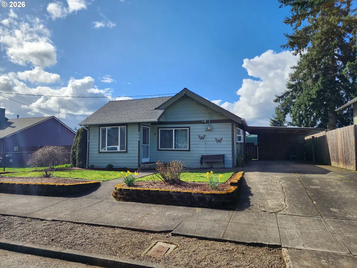 208 S SWIEGLE AVE, Molalla, OR 97038