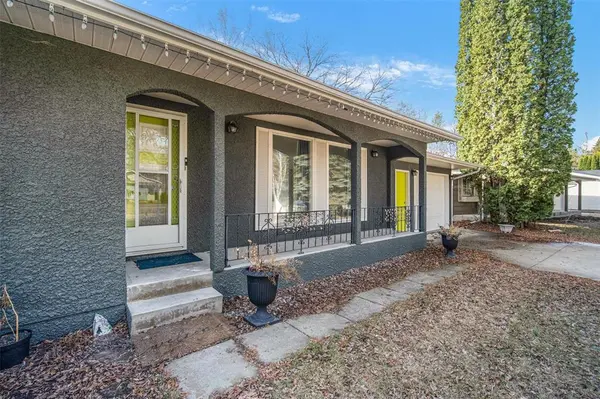 412 SOUTHWOOD DR, Steinbach, MB R5G 0P6