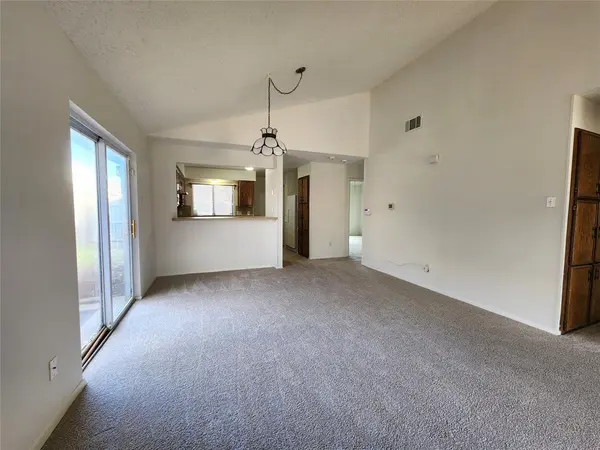 517 Harvest Hill Street, Lewisville, TX 75067