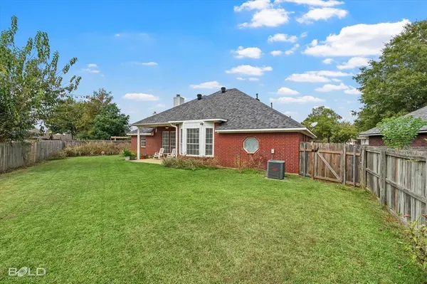 6020 Applegate Circle, Bossier City, LA 71111