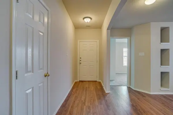 9804 Westmere Lane, Fort Worth, TX 76108