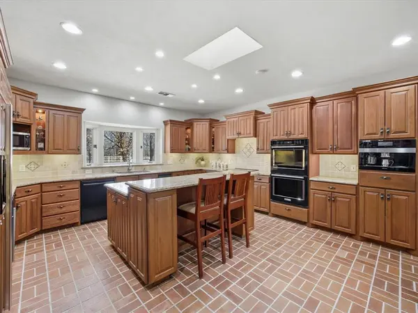 625 Estates Drive, Copper Canyon, TX 75077