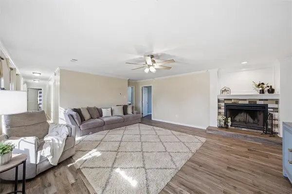 1211 Overlook Court, Whitney, TX 76692