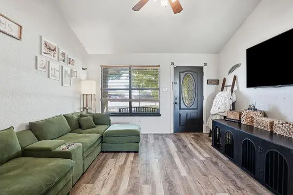 4041 Country Meadows Circle, Granbury, TX 76049