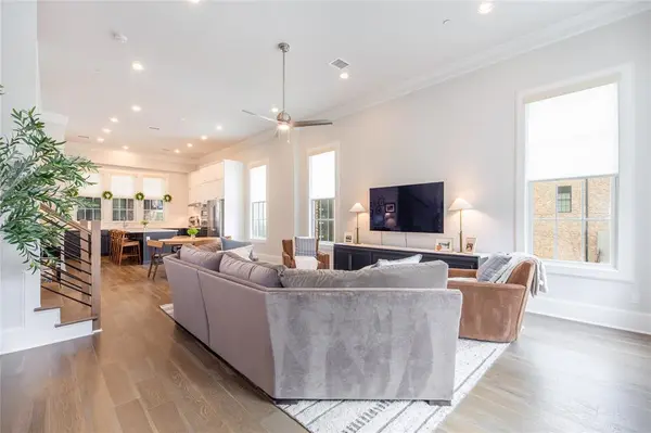 14948 Oak Street, Addison, TX 75001