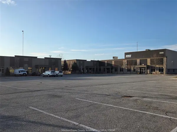 2215 HURON CHURCH, Windsor, ON N9C 2L8