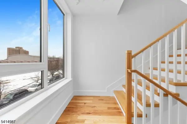 37 S 7Th St #3, Newark City, NJ 07107