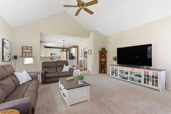 11 Wyckoff Dr, Union Twp., NJ 08867