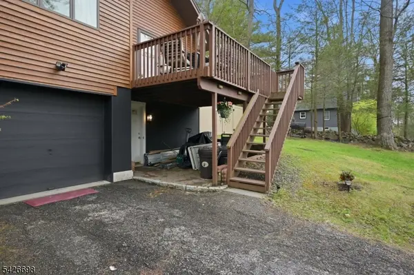 30 Eatontown Rd, West Milford Twp., NJ 07421