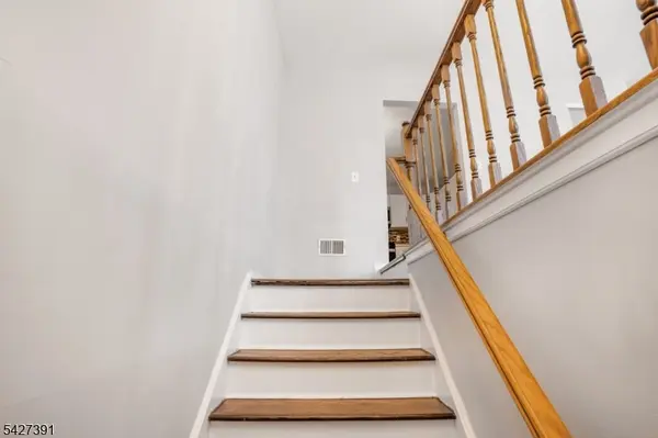 166 Sapphire ln, Franklin Twp., NJ 08823