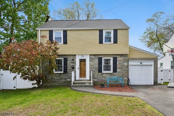 4 Greenwood Ave, West Orange Twp., NJ 07052