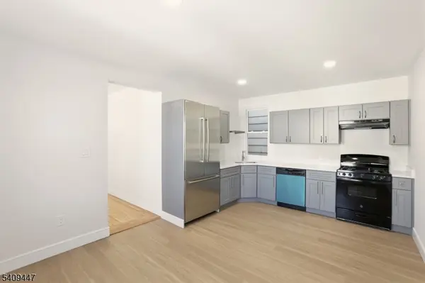 196 2Nd St, Newark City, NJ 07107