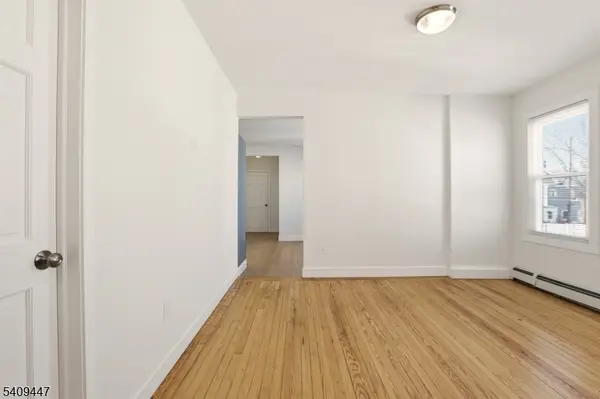 196 2Nd St, Newark City, NJ 07107